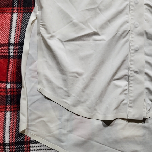 Aday Something Borrowed White Shirt With Face Design Size Small - Picture 8 of 14